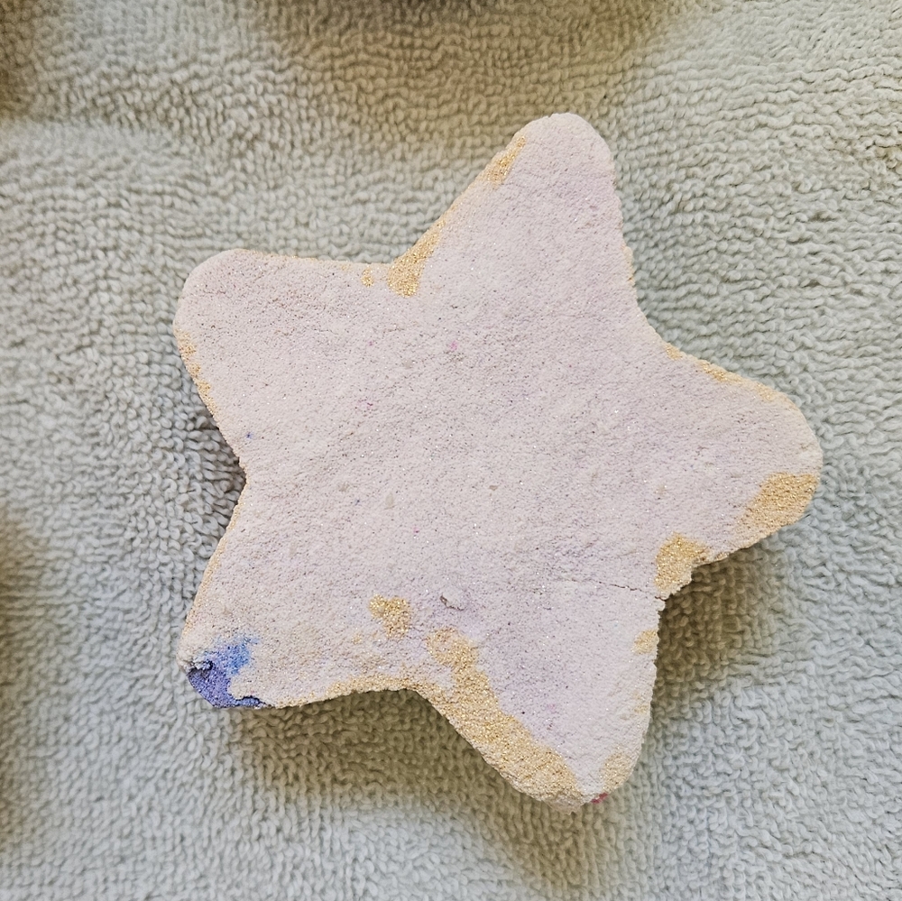 Lush Cosmetics Bundle - Picture 9 of 11